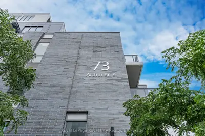 73 Arthur Street S 504, Guelph, On N1e 0s6