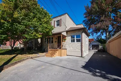 321 MONA Avenue, Vanier and Kingsview Park, ON K1L 6Z9