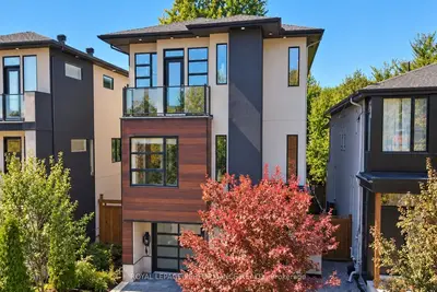258 CARLETON Avenue, Tunneys Pasture and Ottawa West, ON K1Y 0J4