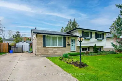 231 W Baseline Road W Basement, London South, On N6j 1v9