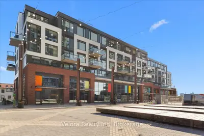320 Miwate Private 514, West Centre Town, On K1r 0e1