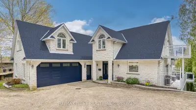 461 Lake Rosalind Rd 4, Brockton, On N4n 3b9