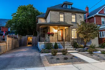 252 Albert Street, Stratford, On N5a 3k9