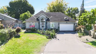 7 Dengate Crescent, London East, On N5w 1v7