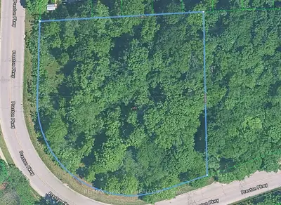 683 Preston Parkway, Cambridge, On N3h 4x3