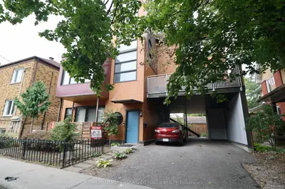 331 OSGOODE Street 3, Lower Town - Sandy Hill, ON K1N 1H2