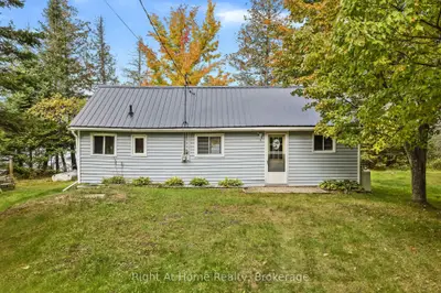 25 Snow Lk Lane, Wollaston, On K0l 1p0