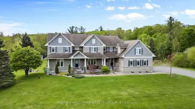 137 Goodman Drive, Kanata, On K2w 1c7