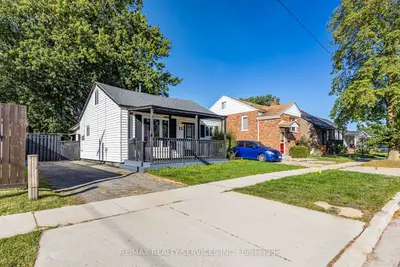 12 Ajax Avenue, Welland, On L3b 4w8