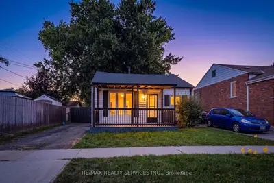 12 Ajax Avenue, Welland, On L3b 4w8