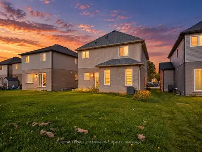811 Cedarpark Way, London North, On N5x 0c3