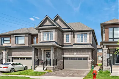 13 Stanley Leitch Drive, Erin, On N0b 1t0