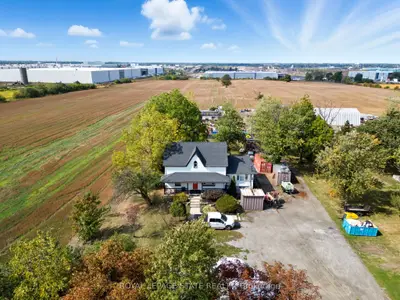 338 Trinity Church Road, Hamilton, On L0r 1p0