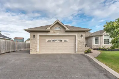 316 Academy Street, Loyalist, On K0h 1g0