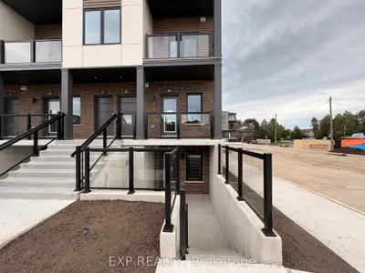 42 Lowes Rd. West Road 35, Guelph, On N1g 0h6