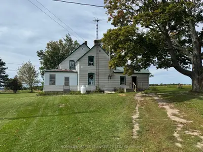 19244 Loyalist Parkway, Prince Edward County, On K0k 1t0