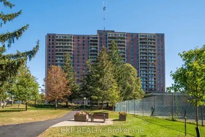 665 Bathgate Drive 404, Overbrook - Castleheights And Area, On K1k 3y4