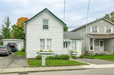 17 Dover Street, Woodstock, On N4s 3l7