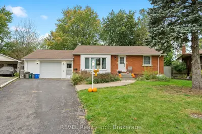 8327 Parkway Drive Upper Unit, Niagara Falls, On L2g 6w8