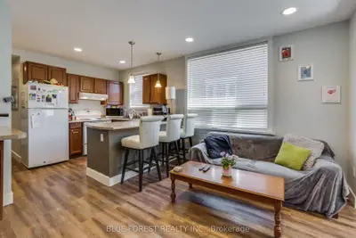 17 McDonald Avenue, London North, ON N6G 1A9