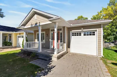 17 VILLAGE Gate, Lambton Shores, ON N0M 1T0