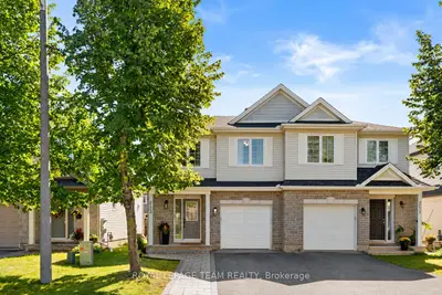213 Tewsley Drive, Blossom Park - Airport And Area, On K1v 0v7