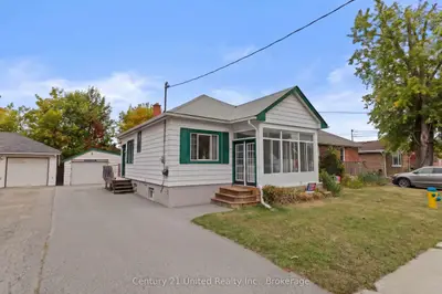 528 Brioux Avenue, Peterborough, On K9j 4g7