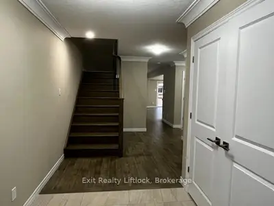 232 O'neil Street, Peterborough, On K9k 0h1