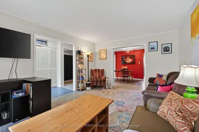 2111 MONTREAL Road 183, Beacon Hill North - South and Area, ON K1J 8M8