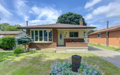144 Holborn Drive, Kitchener, On M2a 2e5