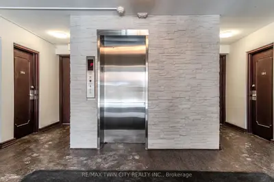 200 Charlton Avenue E 303, Hamilton, On L8n 1z1