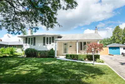 135 Downing Crescent, London South, On N6c 3c7