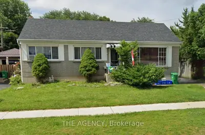 887 Philip Street, Peterborough, On K9h 6e4