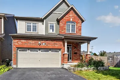 18 SWEETBAY Circle, Stittsville - Munster - Richmond, ON K2S 0W8