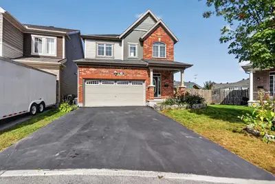 18 SWEETBAY Circle, Stittsville - Munster - Richmond, ON K2S 0W8