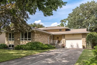 14 Woodside Drive, Hamilton, On L8t 1c3