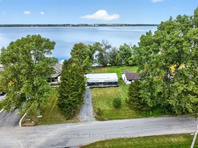 109 Prinyers Cove Crescent, Prince Edward County, On K0k 2t0