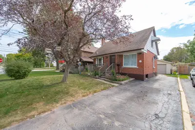 147 Glen Road, Kitchener, On N2m 3g3