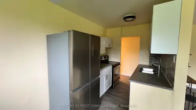 1830 DUMONT Street 207, London East, ON N5W 2S1