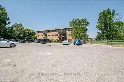 1830 DUMONT Street 207, London East, ON N5W 2S1