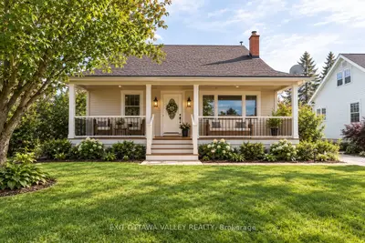 15 Troyes Street, Deep River, On K0j 1p0