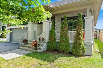 6 Brickyard Drive, Russell, On K4r 0b2