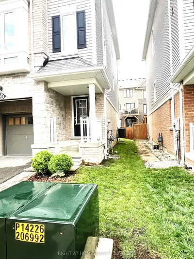 25 RAPIDS Lane, Hamilton, ON L8K 0A3