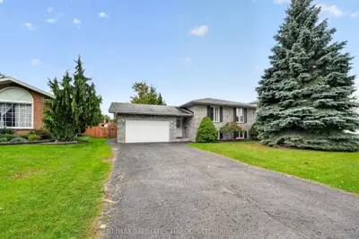828 Chelsea Crescent, Cornwall, On K6h 6y7