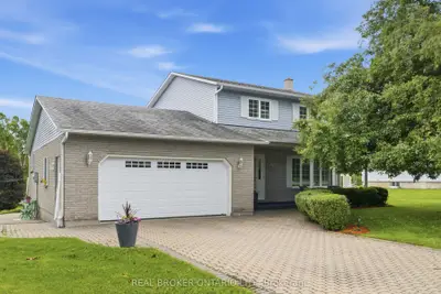 10532 Main Street, North Dundas, On K0e 1w0