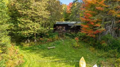26 RIVERSIDE Court, Hastings Highlands, ON K0L 1C0