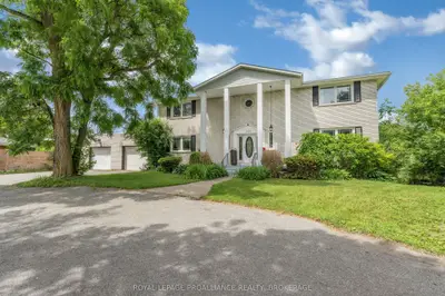 1901 Sydenham Road, Kingston, On K7l 4v4