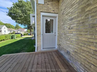 245 Ross Street 1, St. Thomas, On N5r 3y7