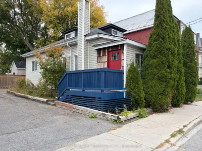 27 POPLAR Street, West Centre Town, ON K1R 7M5