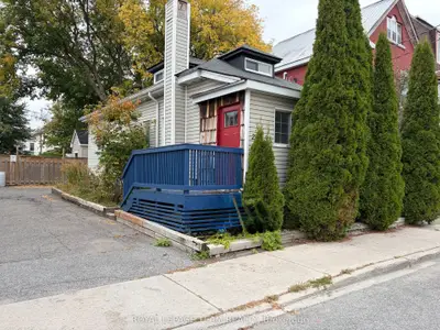 27 POPLAR Street, West Centre Town, ON K1R 7M5